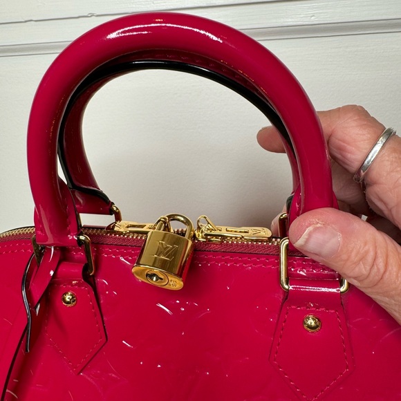 DO NOT BUY THIS BAG IS SOLD - Picture 12 of 14